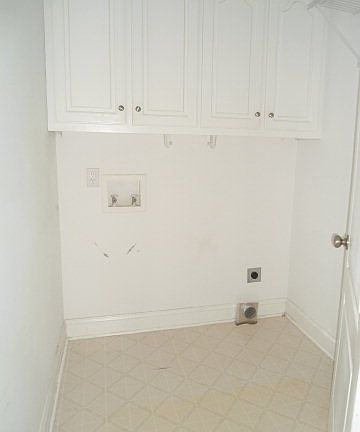4th image of 102 Jarrett Ct