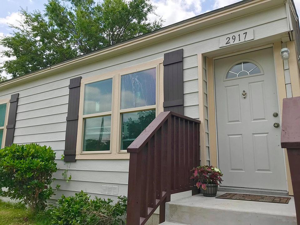 1st image of 2917 Kellogg Ave