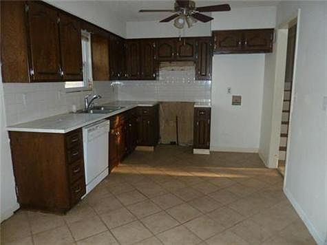 4th image of 2749 N 110th Ter