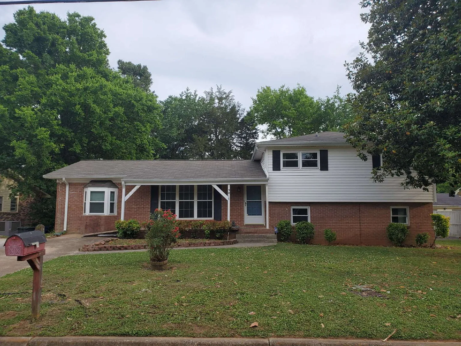 5 bed, 3.0 bath, 1578 sqft, $2,150 — Photo 1