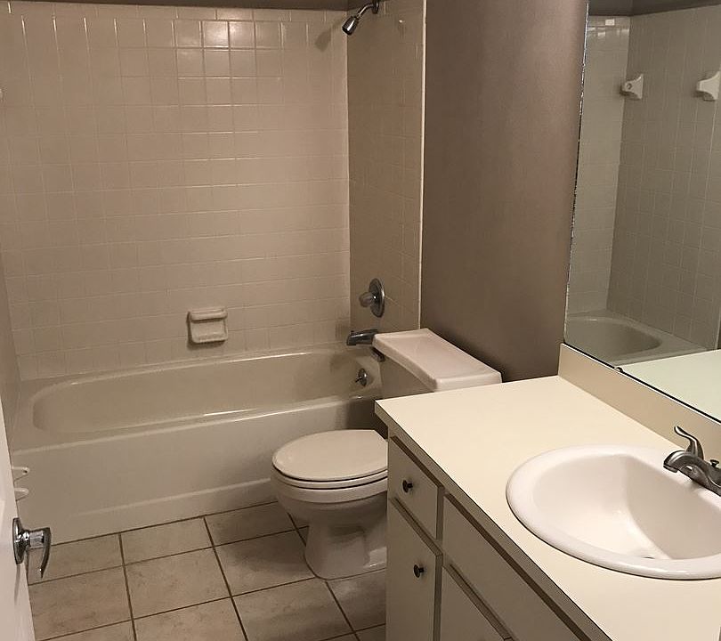 1st image of 237 Village Crest Ct
