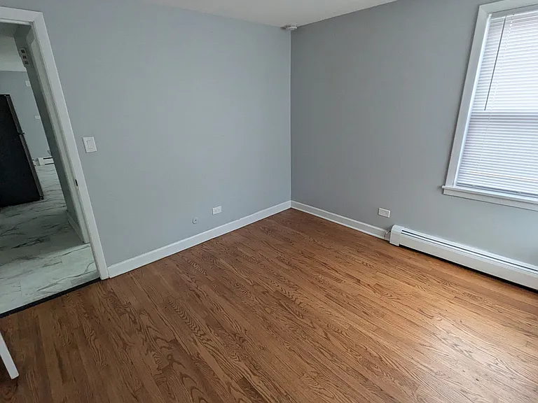 6212 W Montrose Ave #1R — Photo 24