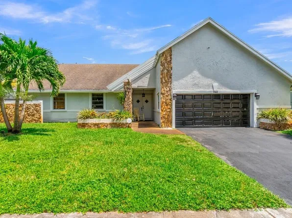 7461 NW 35th Street, Lauderhill, FL 33319