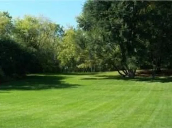 605 Stubbs Bay Rd N, Long Lake, MN 55356