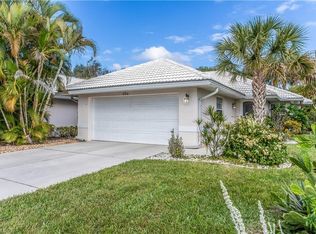 4914 Europa Dr, Naples, FL 34105