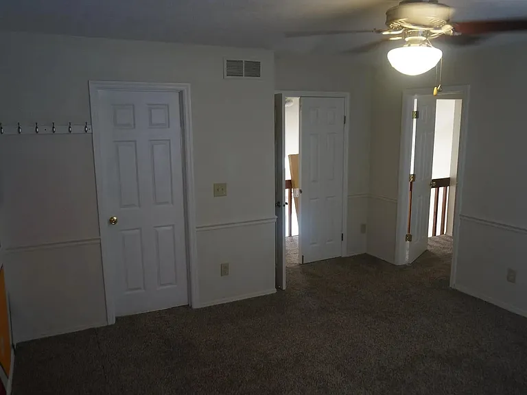 2374 Fieldstone Cir — Photo 9