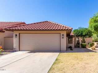 5209 E Half Moon Dr, Phoenix, AZ 85044