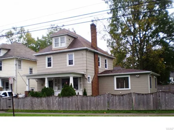 1613 Ontario Ave, Niagara Falls, NY 14305