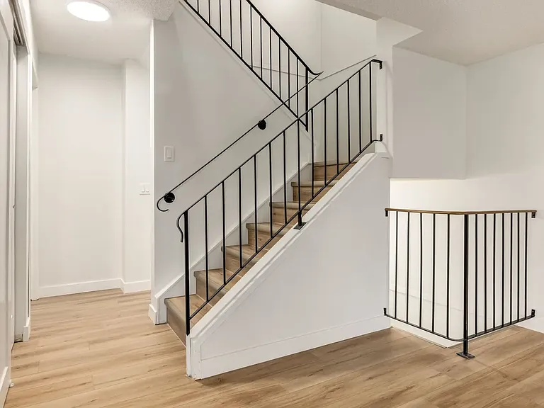 739 Bracewood Dr SW — Photo 28