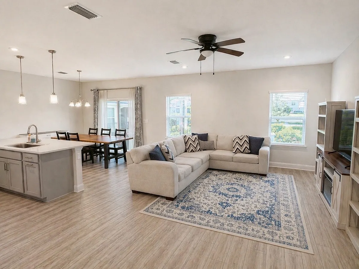 Building Photo - 244 Dahlia Falls Dr