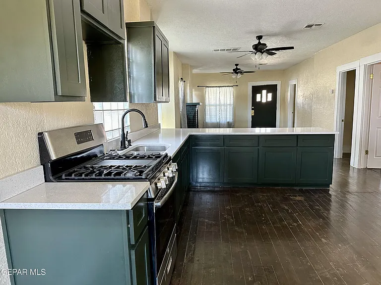 3312 Montana Ave — Photo 6