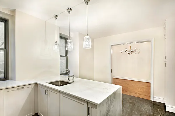 Rented by Sotheby's International Realty | media 21