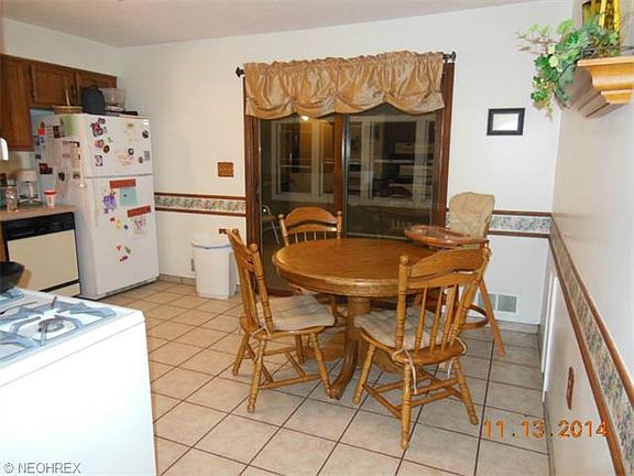 5th image of 3656 Hilltop Dr