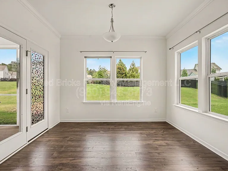 7650 Fenn Way — Photo 13