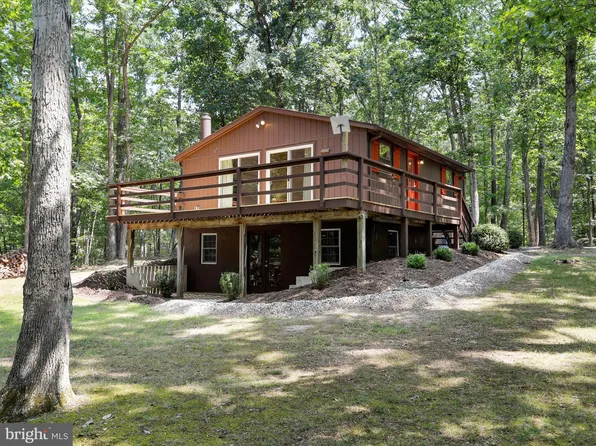 226 Cabin Dr, Hedgesville, WV 25427