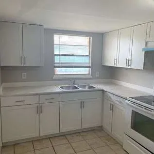 4130/4132/4134 Washington Avenue - 4130 — Photo 7