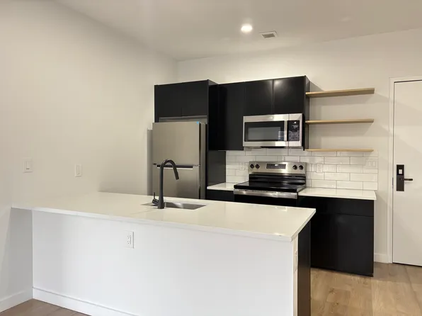 492 Market St, Newark, NJ