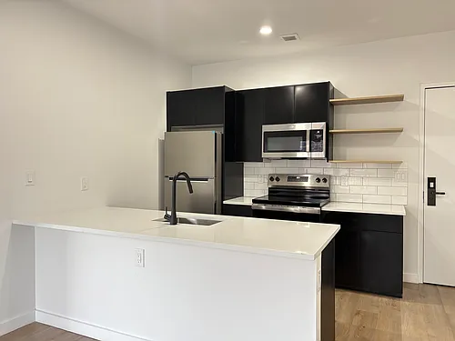 492 Market St Photo 1