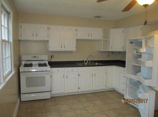 27 Georgia Rd APT 20, Oakdale, CT 06370