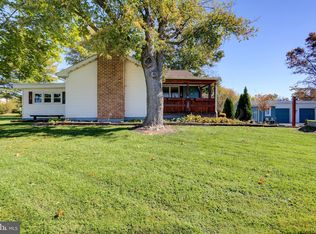 30 Flatbush Rd, Littlestown, PA 17340