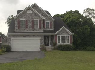 5 Anchor Bay Ct, Essex, MD 21221