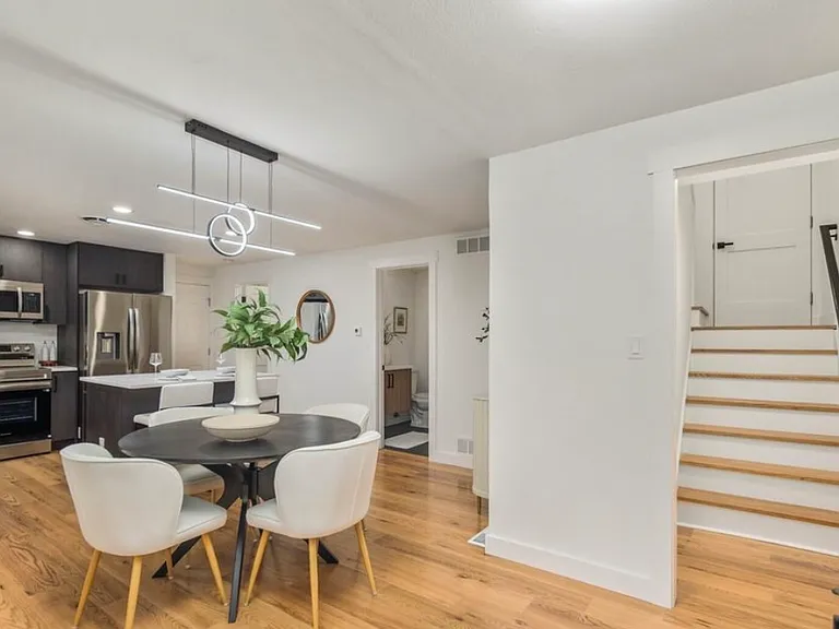 16802 NE 6th Pl — Photo 2