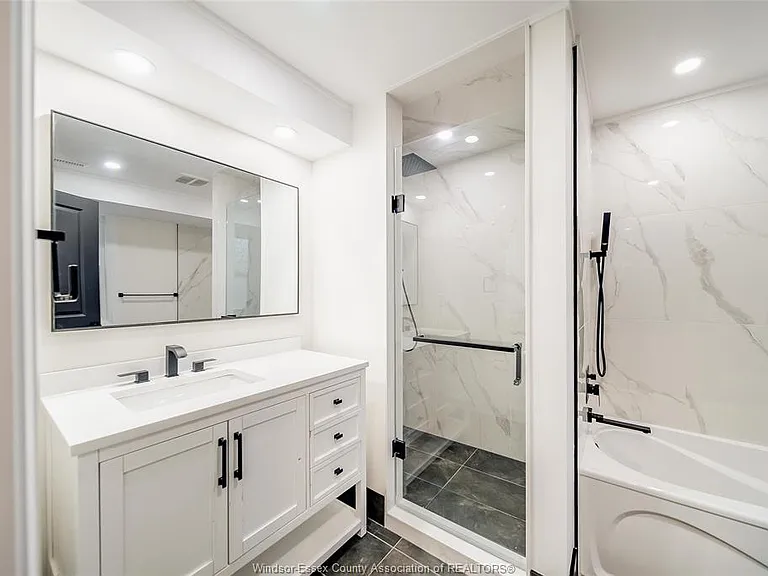 7800 Cecile St — Photo 14