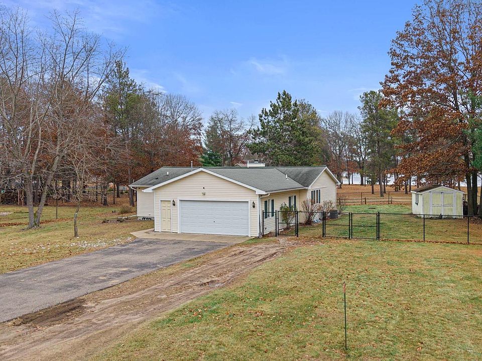 1st image of 934 Sussex Ct