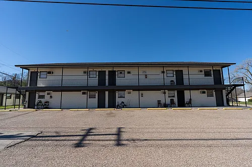 104 Faye St Photo 1