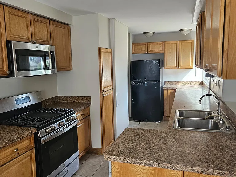 17301 Hanover Ave — Photo 9