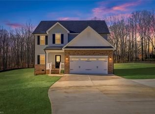 6061 Frye Bridge Rd, Clemmons, NC 27012