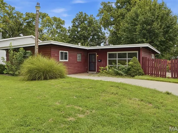 8443 Engler Ave, Saint Louis, MO 63114