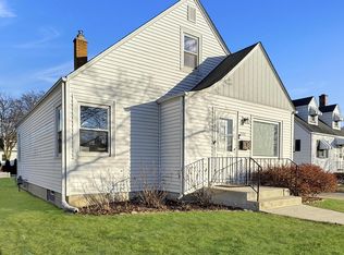 7721 19th Ave, Kenosha, WI 53143