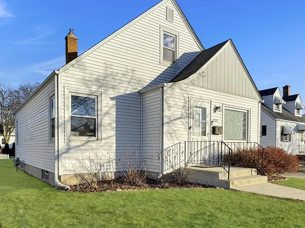 7721 19th AVENUE, Kenosha, WI 53143