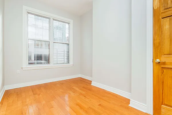 Rented by Nooklyn NYC LLC | media 27