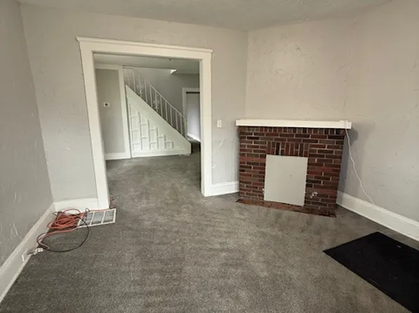 637-639 E 102nd St, Cleveland, OH 44108