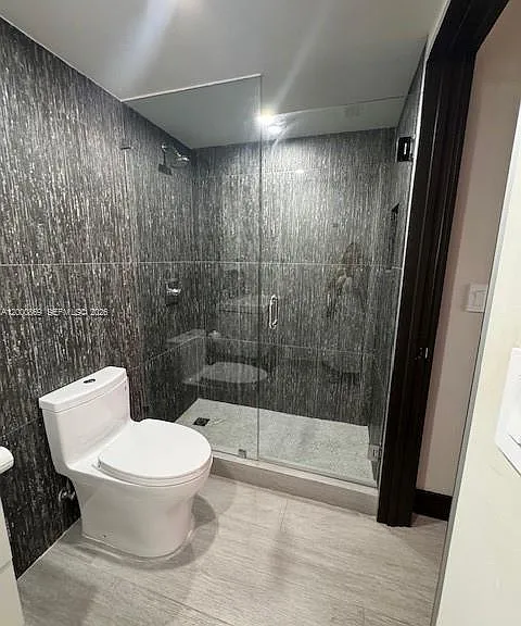 90 Edgewater Dr #606 — Photo 13