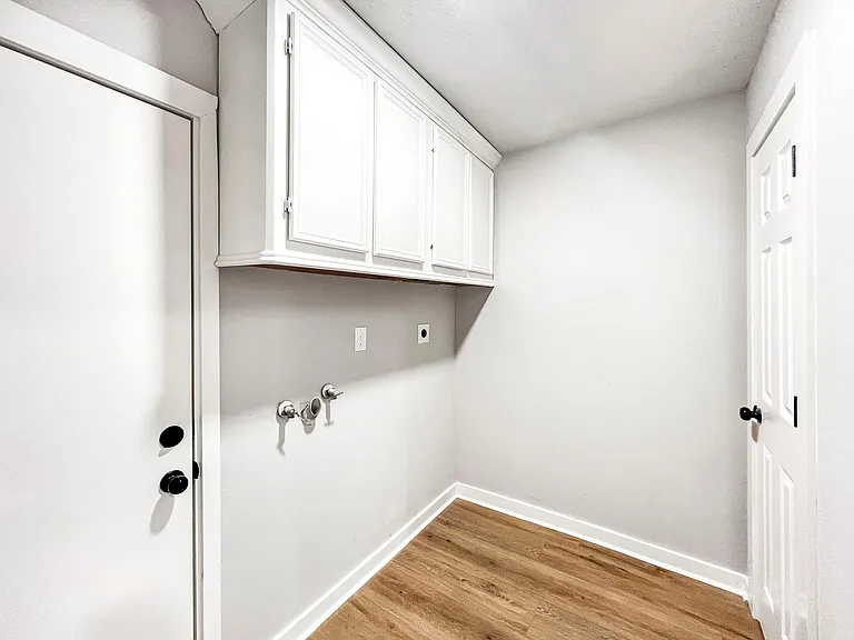 23207 Naples Dr — Photo 10