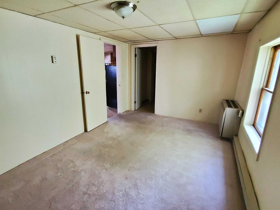 1st image of 734 Hudson Ave #4