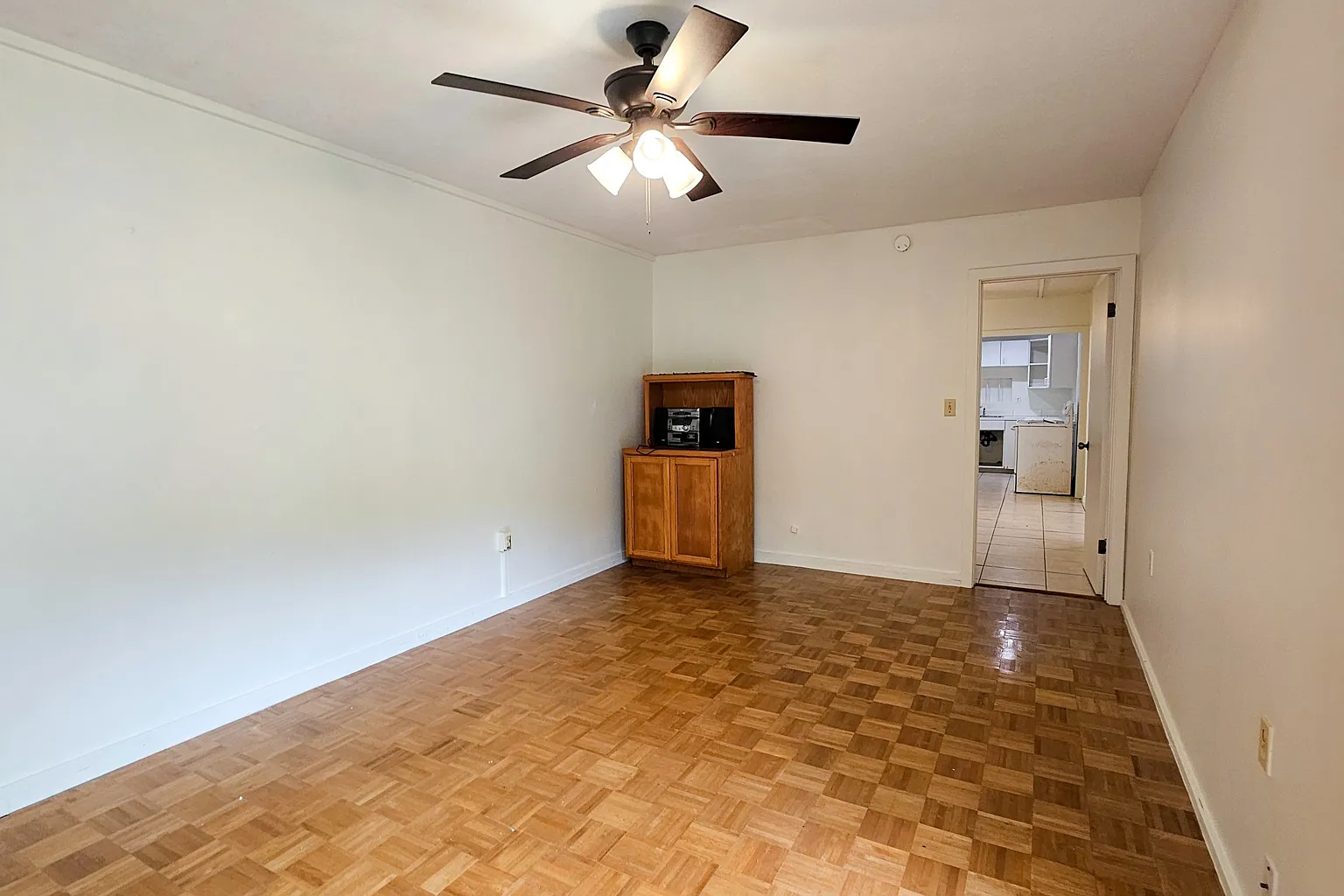 1 bed, $2,300 — Photo 2