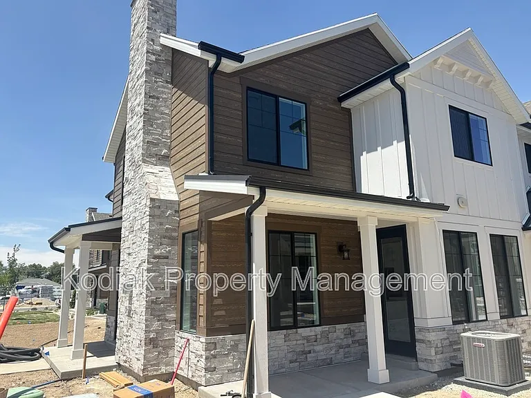 8812 S Cys Park Ln — Photo 3