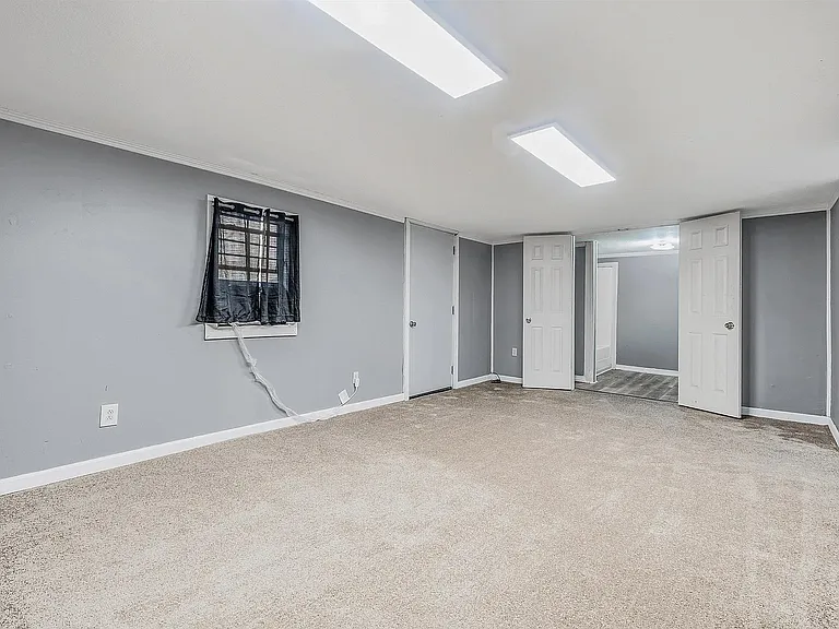 1219 N Parker St — Photo 27