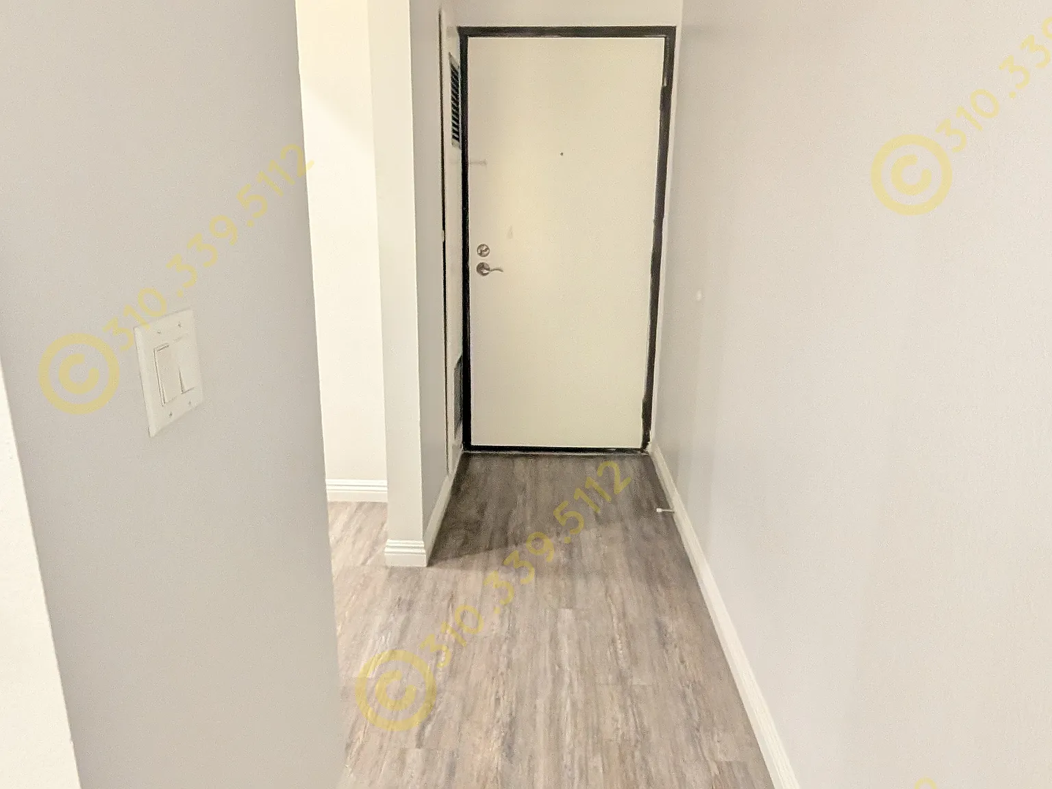 2 bed, 1001 sqft, $2,600 — Photo 2