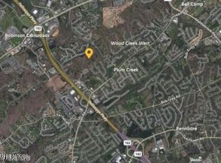 2013 Thompson Rd, Knoxville, TN 37932