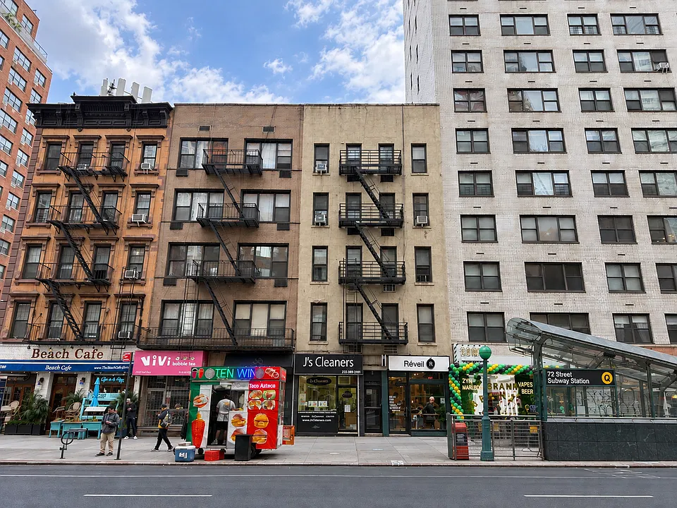 1322 2nd Ave #1D