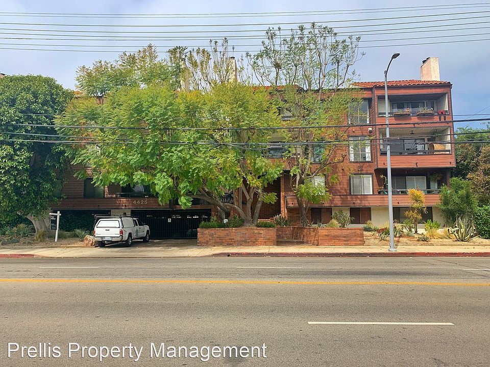 1st image of 4425 Whitsett Ave Unit 215
