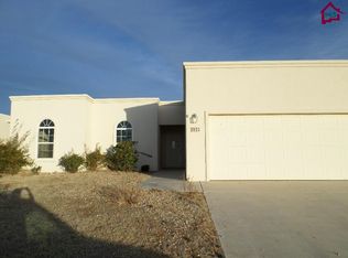 5850 Habanero Dr, Las Cruces, NM 88012
