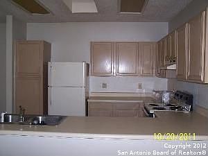 4th image of 6810 Congressional Blvd