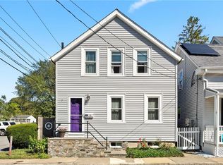 32 Merton Rd, Newport, RI 02840