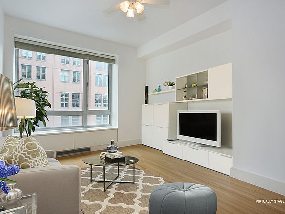 5th image of 545 Cathedral Pkwy Unit 6D